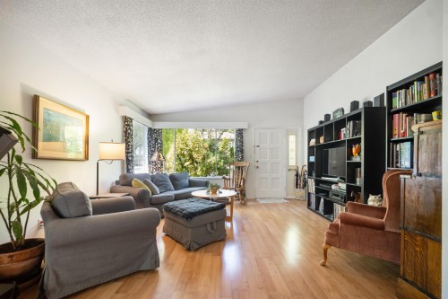 1056 Stevens Street, White Rock, BC 