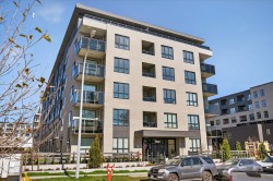 B3-407-15777 85 Avenue  Surrey, BC V3R 1N9