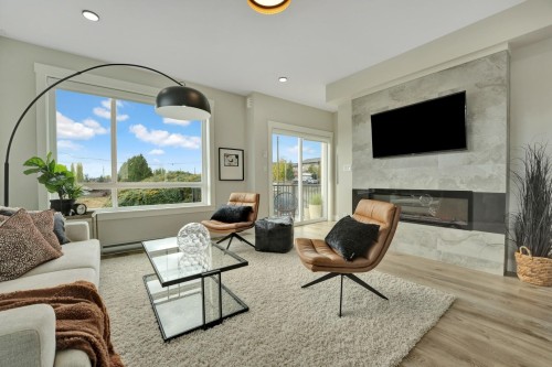 19-17155 79A Avenue, Surrey, BC 