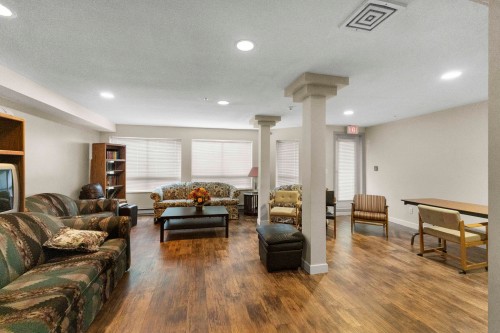 208-13475 96 Avenue, Surrey, BC 