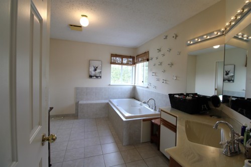 22828 38 Avenue, Langley, BC 