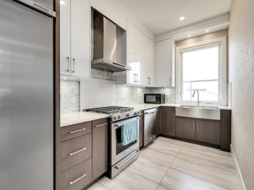 1126 Stevens Street, White Rock, BC 