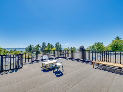 1126 Stevens Street, White Rock, BC 