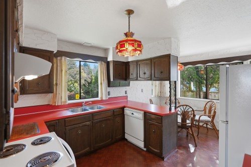 8841 Delmonte Crescent, Delta, BC 