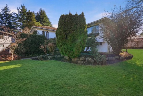 8841 Delmonte Crescent, Delta, BC 