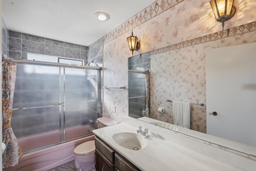 8841 Delmonte Crescent, Delta, BC 