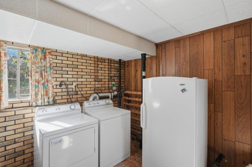 8841 Delmonte Crescent, Delta, BC 