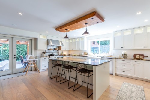 20078 27 Avenue, Langley, BC - Indoor Photo Showing Kitchen With Upgraded Kitchen