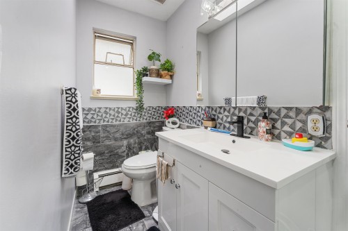 13166 73 Avenue, Surrey, BC 