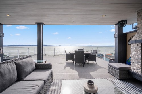 15456 Columbia Avenue, White Rock, BC 