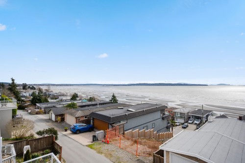 15456 Columbia Avenue, White Rock, BC 