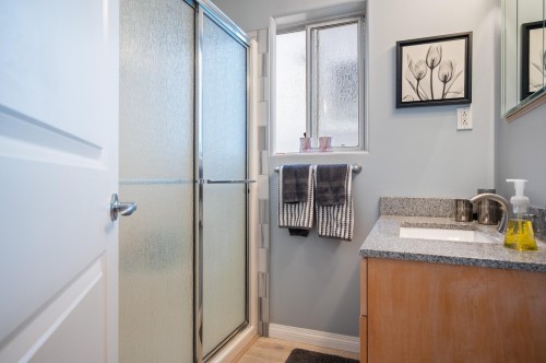 15456 Columbia Avenue, White Rock, BC 