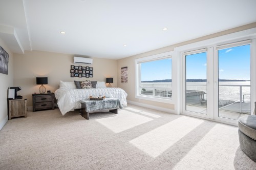 15456 Columbia Avenue, White Rock, BC 