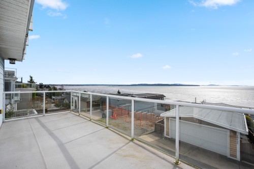 15456 Columbia Avenue, White Rock, BC 