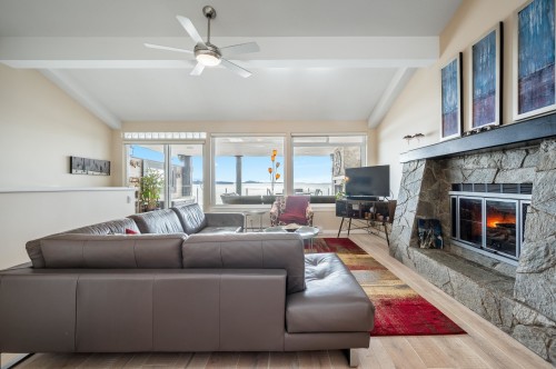 15456 Columbia Avenue, White Rock, BC 