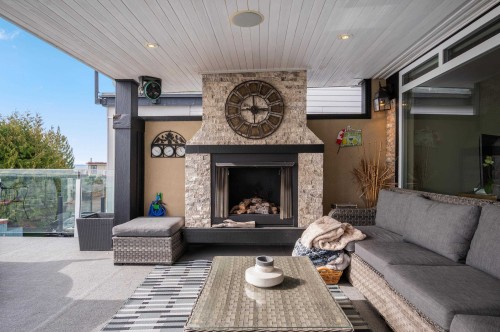 15456 Columbia Avenue, White Rock, BC 