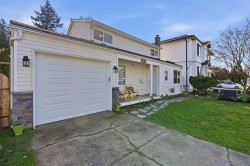 11262 Glenbrook Place  Delta, BC V4C 7N5
