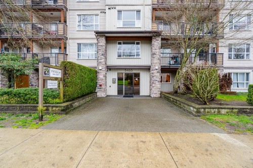 313-5465 203 Street  Langley, BC V3A 9L8