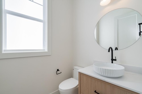 16711 16 Avenue, Surrey, BC 