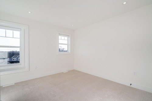 16711 16 Avenue, Surrey, BC 