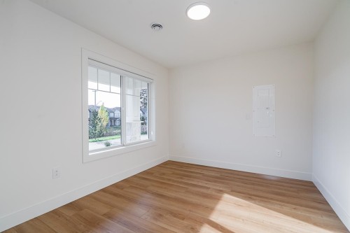 16711 16 Avenue, Surrey, BC 