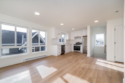 16711 16 Avenue, Surrey, BC 