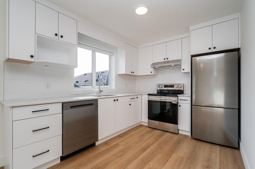 16711 16 Avenue, Surrey, BC 