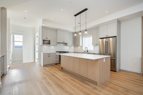 16711 16 Avenue, Surrey, BC 