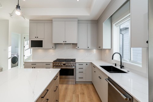 16711 16 Avenue, Surrey, BC 