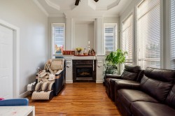 15177 76 Avenue  Surrey, BC V3S 2H4