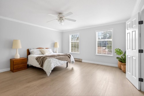 12724 28 Avenue, Surrey, BC 