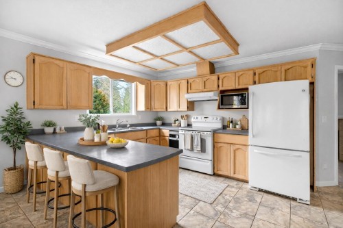 12724 28 Avenue, Surrey, BC 