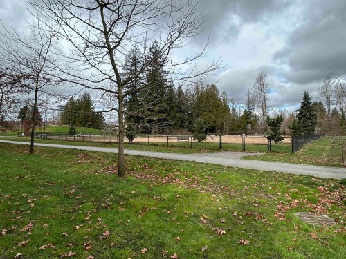 512-10603 140 Street, Surrey, BC 
