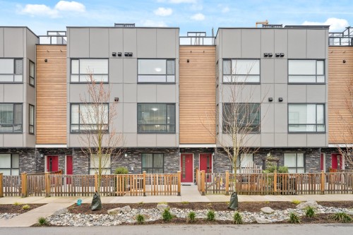 23-19631 55a Avenue  Langley, BC V3A 0L5