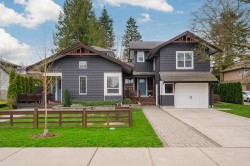 21638 46 Avenue  Langley, BC V3A 3J4