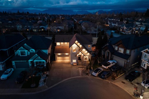 19685 71b Avenue  Langley, BC V2Y 3A4