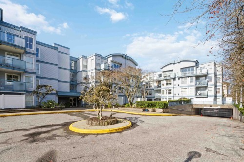 204-14885 100 Avenue  Surrey, BC V3R 0W1