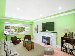 14935 Kew Drive  Surrey, BC V3R 4Y1