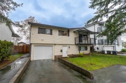 13933 90a Avenue  Surrey, BC V3V 6Z7