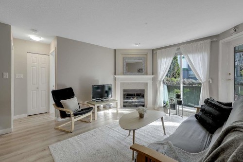 208-1576 Merklin Street  White Rock, BC V4B 4K2