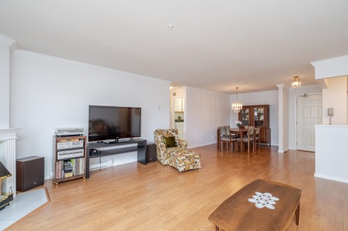 237-2451 Gladwin Rd Road, Abbotsford, BC 