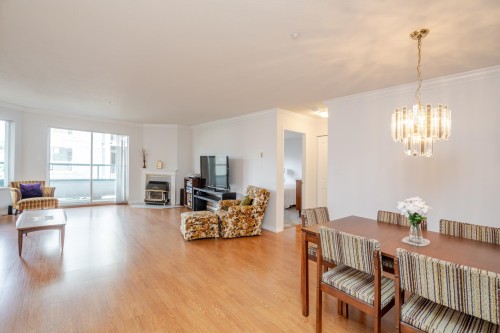 237-2451 Gladwin Rd Road, Abbotsford, BC 