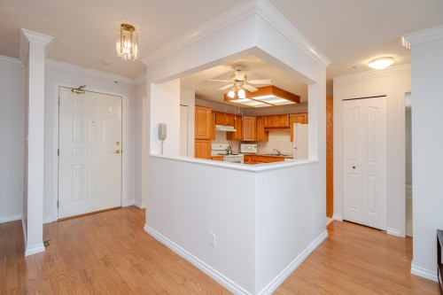 237-2451 Gladwin Rd Road, Abbotsford, BC 