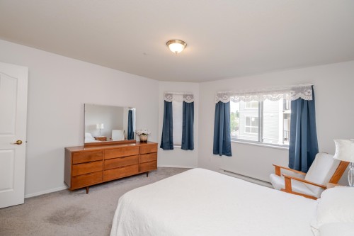 237-2451 Gladwin Rd Road, Abbotsford, BC 