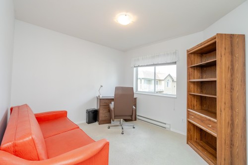 237-2451 Gladwin Rd Road, Abbotsford, BC 