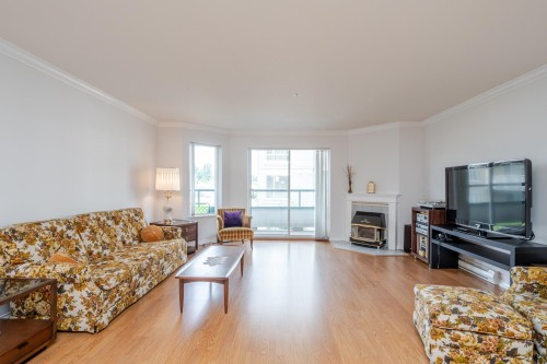 237-2451 Gladwin Rd Road, Abbotsford, BC 