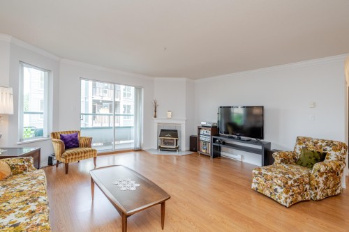 237-2451 Gladwin Rd Road, Abbotsford, BC 