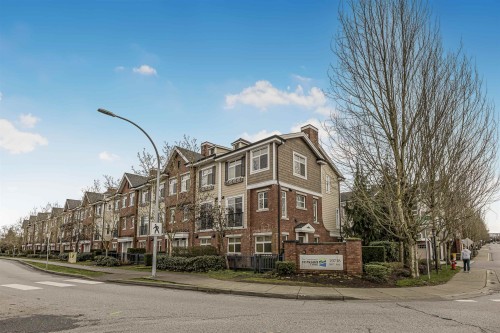 18-20738 84 Avenue  Langley, BC V2Y 0J6