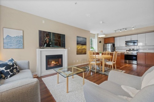 51-13239 Old Yale Road  Surrey, BC V3T 3C5