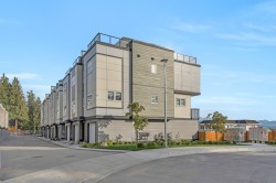 68-7381 Preston Boulevard  Mission, BC V2V 1C5